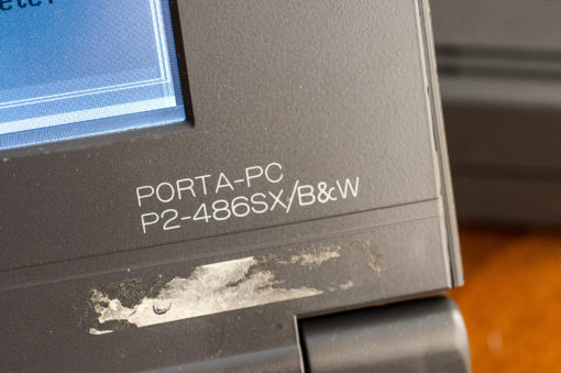 IPC PORTA-PC ,P2-486SX/B&W, retro laptop