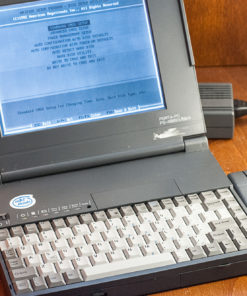 IPC PORTA-PC ,P2-486SX/B&W, retro laptop