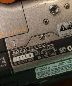 Sony Mavica MVC-FD7 floppy disk camera