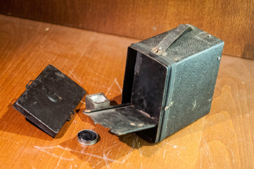 Falling Pate Detective Box Camera