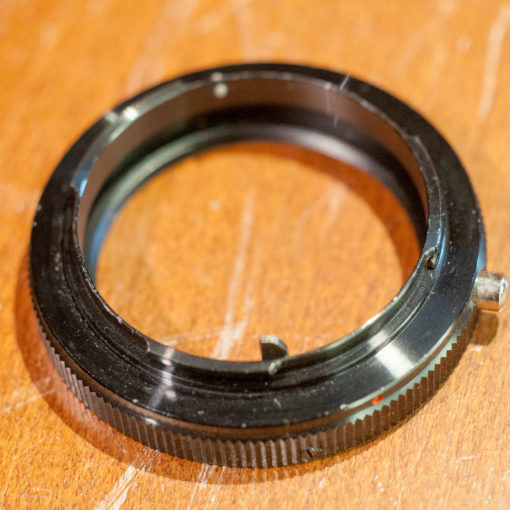 T2 adapter for Olympus OM