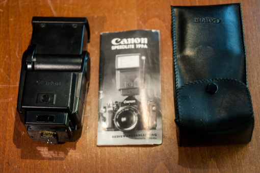 Canon Speedlite 199A (for Canon FD cameras)