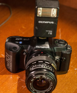 Olympus OM101 Powerfocus + T18Flash + sigma 28-70mm