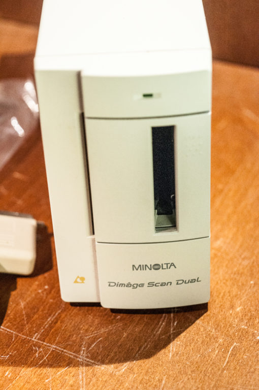 APS filmscanner Minolta F2400 Dimage Scan dual