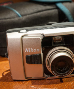 Nikon Nuvis 160i APS camera