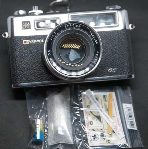 Yashica Electro 35 GS + Battery adapter + battery