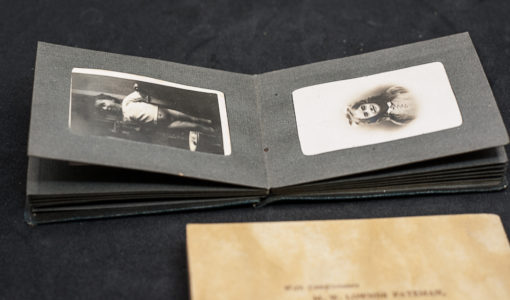 2 small photobooks (6x9cm photos)