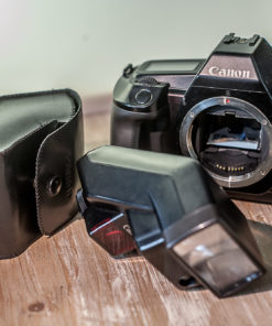 Canon EOS 630 + Speedlite 300 EZ