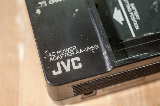 JVC AC power adapter / charger AA-V6EG