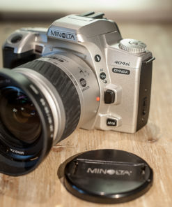 Minolta Dynax 404si + AF Zoom 28-80mm F3.5-5.6