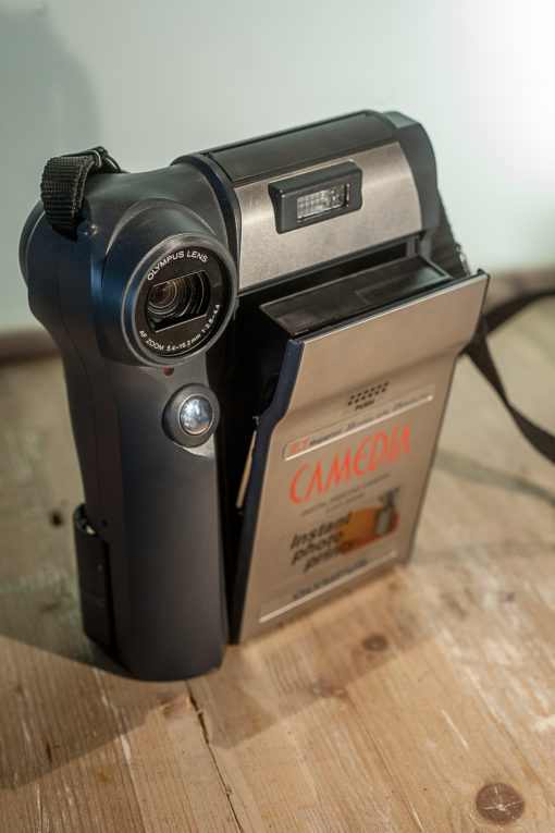 Olympus Camerdia C-211 - Polaroid camera #digitalclassic