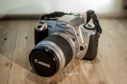 Canon EOS 300 + EF 28-90mm F4-5.6