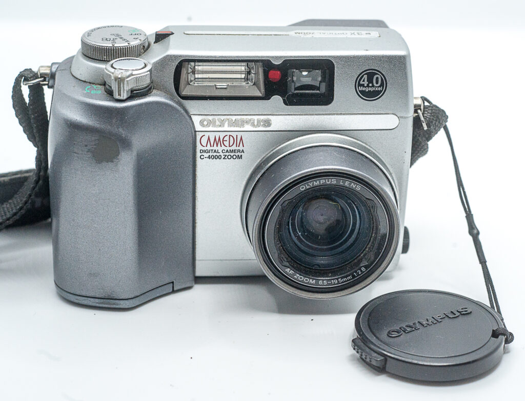 Olympus Camedia C-4000 zoom | Digital compact camera #digitalclassic