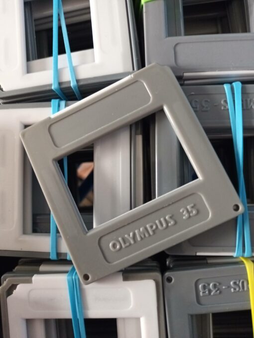 Olympus 35 - 35mm Slide frames | Slide mounts - used