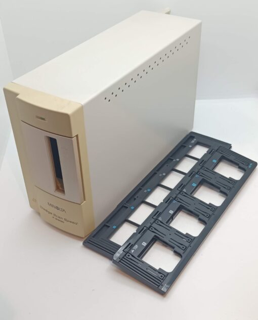 Minolta Dimage Scan Speed F2800 | SCSI 35mm Film scanner / Slide scanner