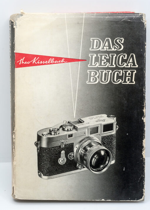 Author: Theo Kisselbach Title: The Leica Book Condition: slight signs of wear Publisher: Heering Verlag Binding: linen Language: German Description: Dust jacket missing. Published: 1959