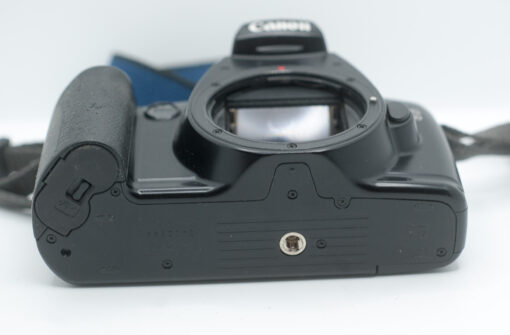 Canon EOS 3000 - body