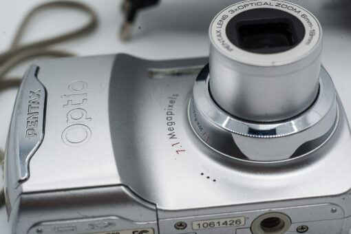Pentax optio E30 | Digital compact camera | incl. Battery charger