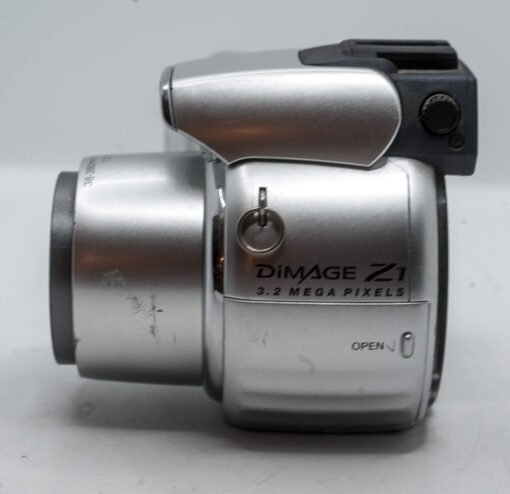 Minolta Dimage Z1 | Digtal Hybride camera | 3 megapixel | CCD camera