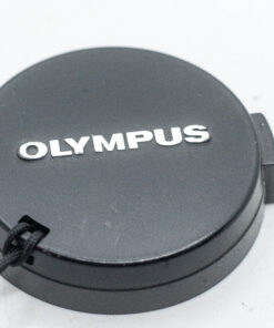Olympus lens cap with non-loser