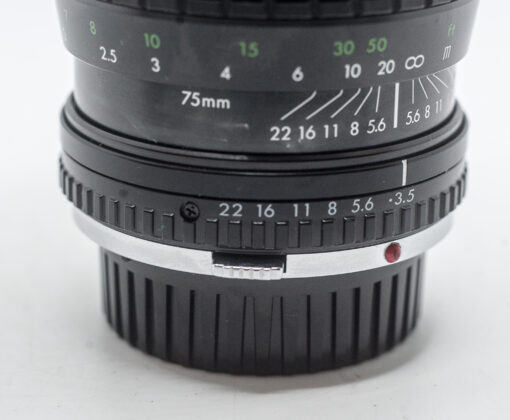 Sigma zoom F75-210mm F3.5-4.5 Olympus OM