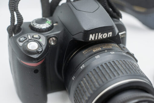 Nikon D40 + AFs DX nikkor 18-55mm F3.5-5.6 GII ED